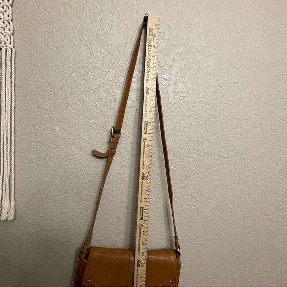 Shiraleah Chicago Tan Purse leather crossbody bag - Picture 10 of 14